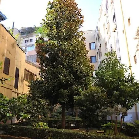 Apartment Vatican Holiday Iv